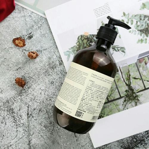 打造健康、清潔、養(yǎng)護兼?zhèn)涞哪惺孔o膚體系