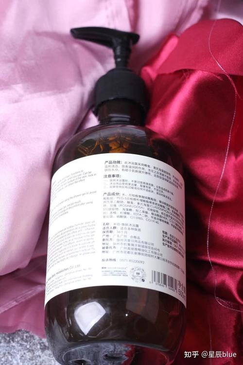 探索男士護(hù)膚套裝的科技密碼，讓肌膚屹立歲月無(wú)恙