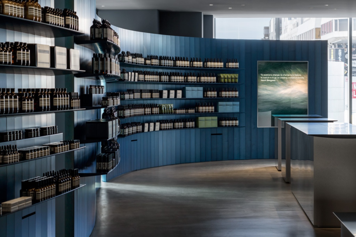 男士專用洗發(fā)水：特別適合細軟發(fā)質(zhì)，增強發(fā)絲韌性